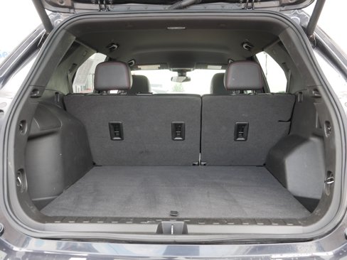 Used 2022 Chevrolet Equinox RS w/ RS Leather Package image 18