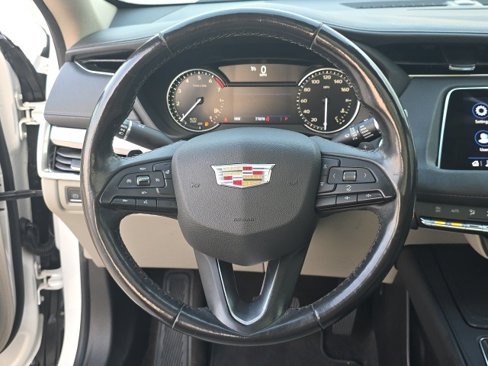 Used 2019 Cadillac XT4 Luxury w/ Cold Weather Package image 20