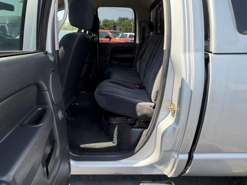 Used 2005 Dodge Ram 1500 Truck SLT image 18