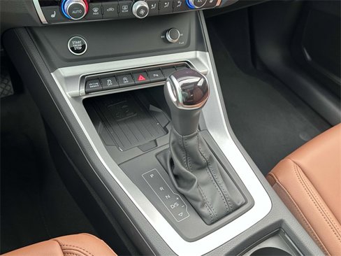 New 2025 Audi Q3 2.0T Premium image 12