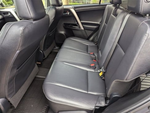 Used 2018 Toyota RAV4 Limited image 21