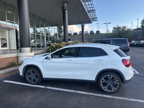 Certified 2019 Mercedes-Benz GLA 250 4MATIC image 2