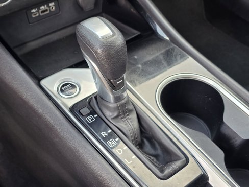 Used 2024 Nissan Altima 2.5 SV image 24