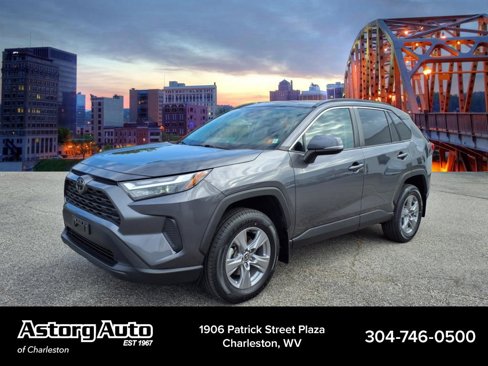 Used 2022 Toyota RAV4 XLE image 7