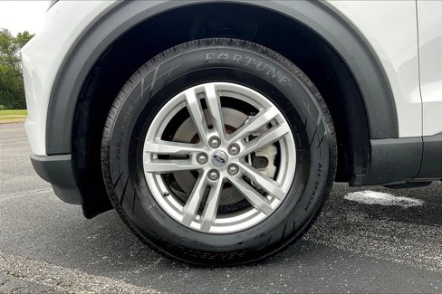 Used 2020 Ford Explorer XLT image 10