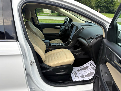 Used 2021 Ford Edge SEL w/ Convenience Package image 26