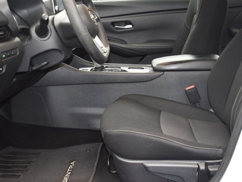 Used 2024 Nissan Sentra SV image 12
