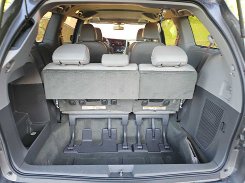 Used 2016 Toyota Sienna XLE Premium image 23