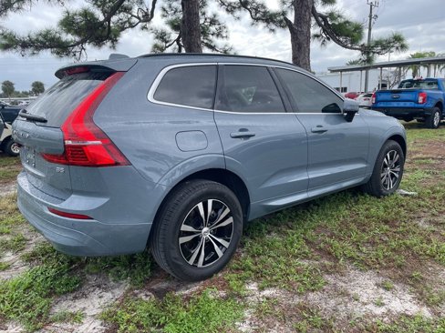 Used 2023 Volvo XC60 B5 Core image 4