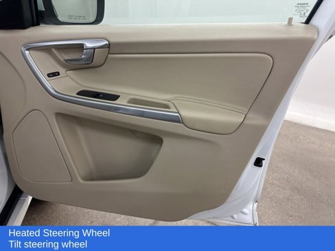 Used 2015 Volvo XC60 T6 Platinum image 17