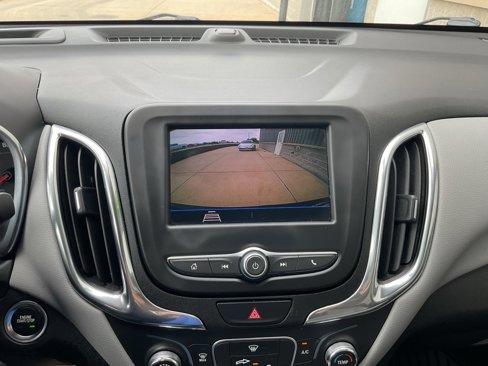 Used 2020 Chevrolet Equinox LT image 14