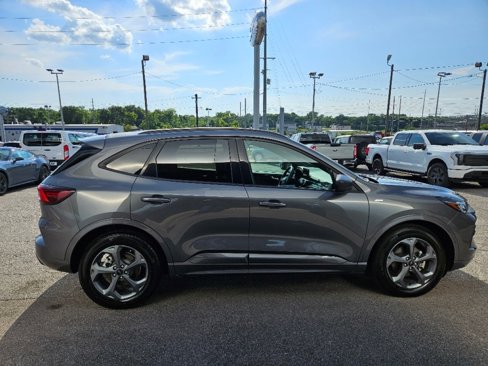 Used 2024 Ford Escape ST-Line image 7