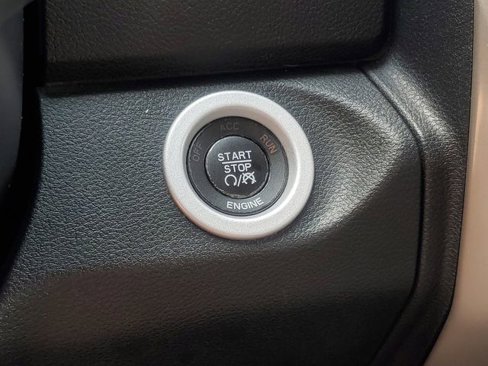 Used 2016 RAM 1500 Laramie w/ Convenience Group image 20
