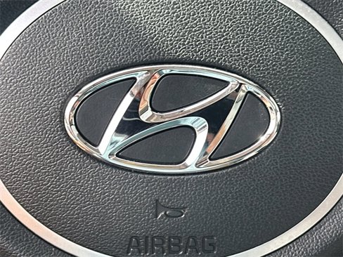 Certified 2023 Hyundai Elantra Limited image 27