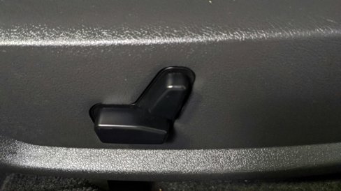 Used 2010 Dodge Challenger SE image 21