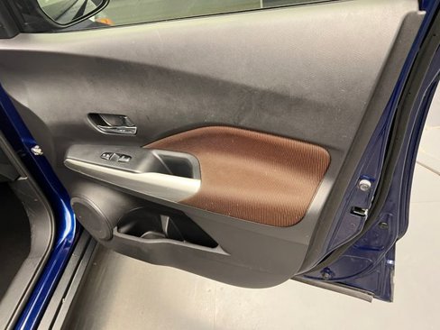 Used 2020 Nissan Kicks SR image 47