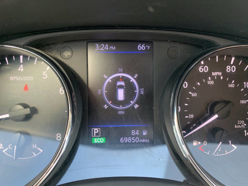 Used 2018 Nissan Rogue SV w/ Premium Package image 8