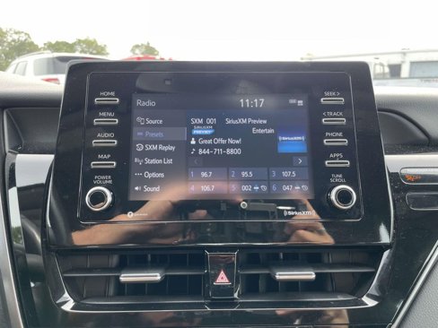 Used 2023 Toyota Camry SE image 27
