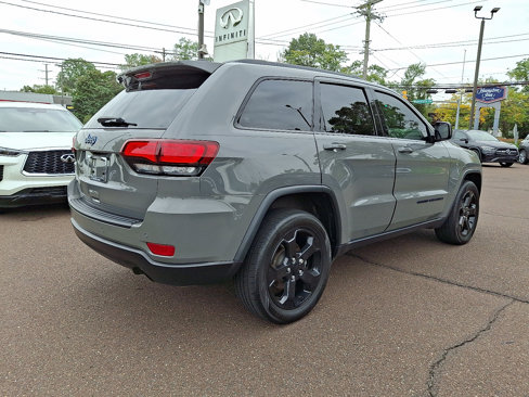 Used 2019 Jeep Grand Cherokee Laredo image 6