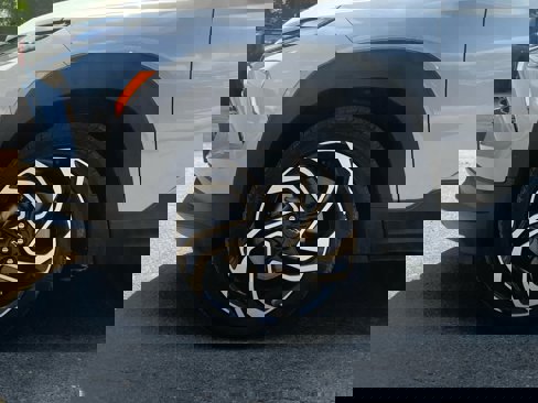 Certified 2025 Chevrolet TrailBlazer RS w/ Convenience Package image 11