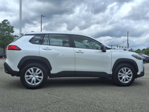 Used 2023 Toyota Corolla Cross L image 9