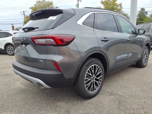 New 2025 Ford Escape SE image 5