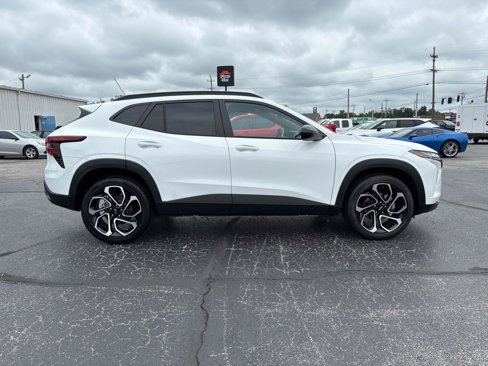 New 2025 Chevrolet Trax RS w/ Sunroof Package image 5