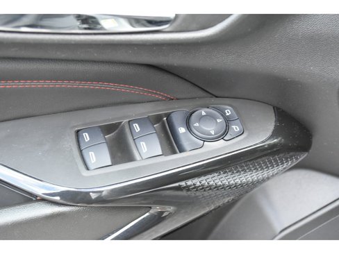 Used 2025 Chevrolet Trax RS w/ Driver Confidence Package image 17