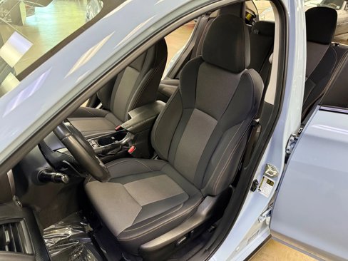 Used 2021 Subaru Crosstrek 2.0i Premium w/ Moonroof Package image 11