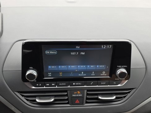 Used 2024 Nissan Altima 2.5 S image 18
