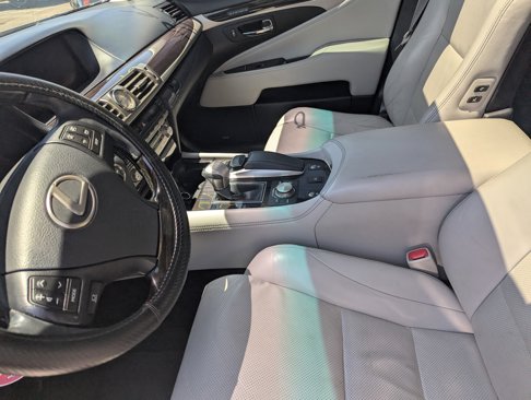 Used 2014 Lexus LS 460 image 15