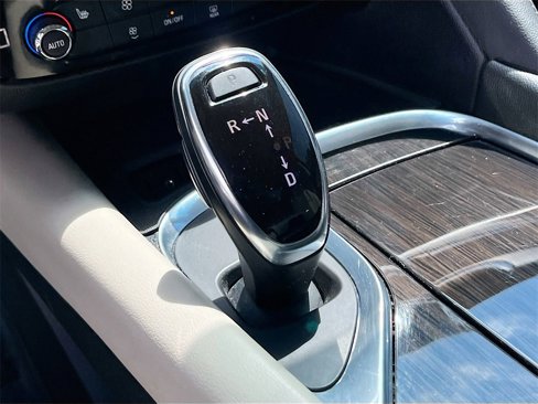 Used 2019 Buick Enclave Essence image 14