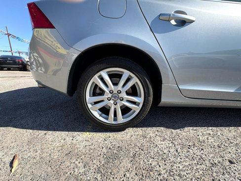 Used 2013 Volvo S60 T5 image 32