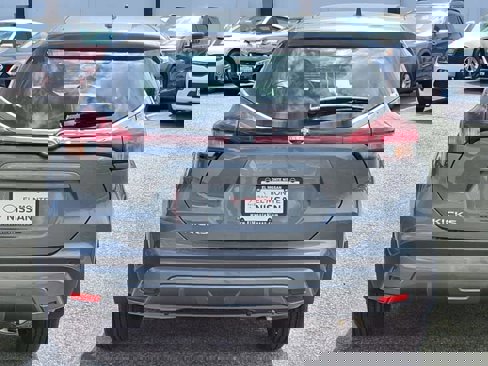 New 2025 Nissan Kicks Play S image 5