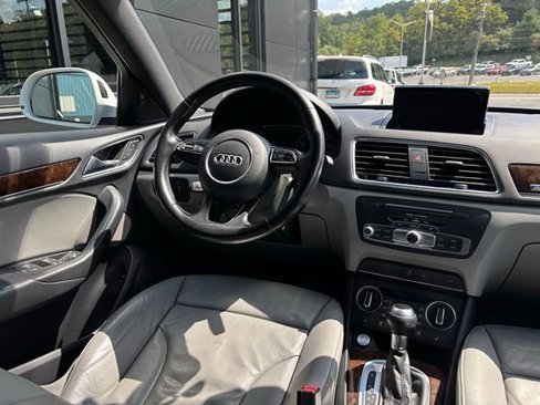Used 2017 Audi Q3 2.0T Premium Plus w/ Premium Plus Package image 42