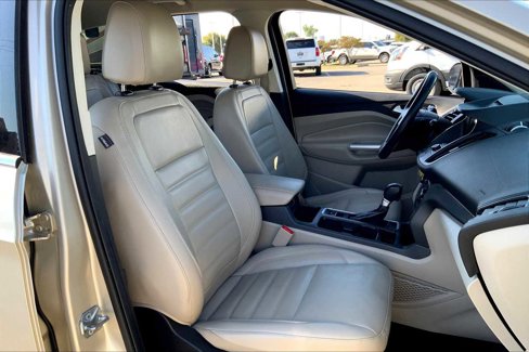 Used 2017 Ford Escape SE w/ SE Leather Comfort Package image 8