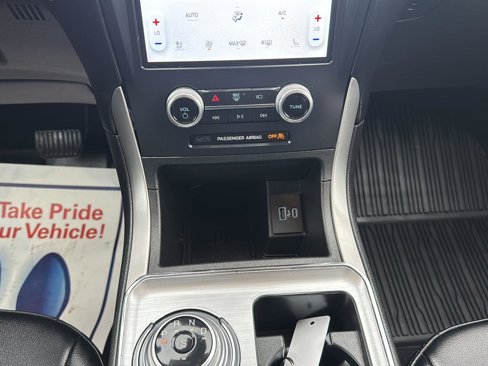 Used 2022 Ford Edge SEL w/ Convenience Package image 14