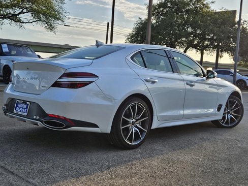 Used 2025 Genesis G70 2.5T image 4