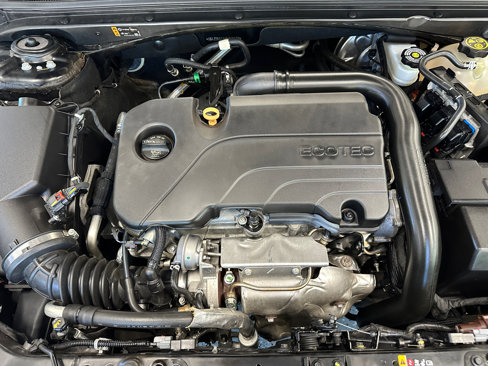 Used 2021 Chevrolet Malibu LT image 43