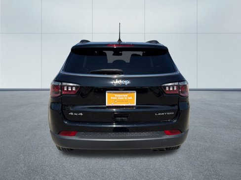 Certified 2022 Jeep Compass Limited image 5