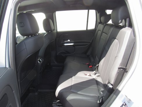 New 2025 Mercedes-Benz GLB 250 4MATIC image 16