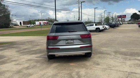 Used 2017 Audi Q7 3.0T Premium Plus w/ Premium Plus Package image 5