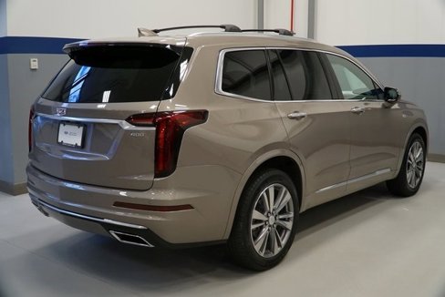 Certified 2022 Cadillac XT6 Premium Luxury image 6