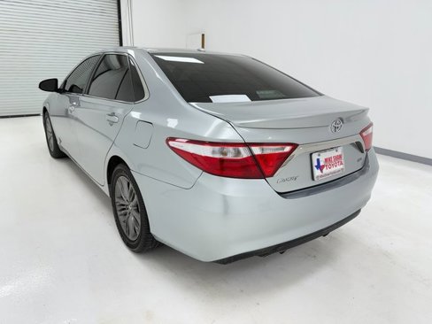 Used 2017 Toyota Camry SE image 7