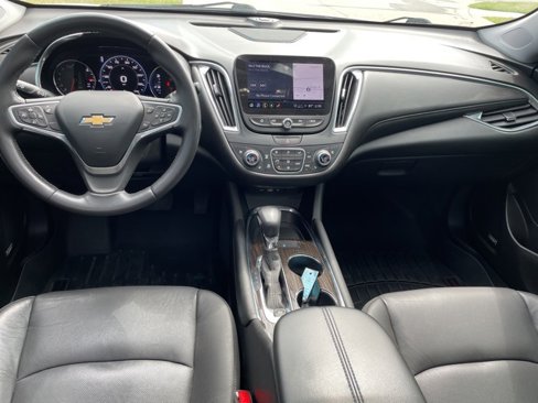Used 2022 Chevrolet Malibu Premier image 3