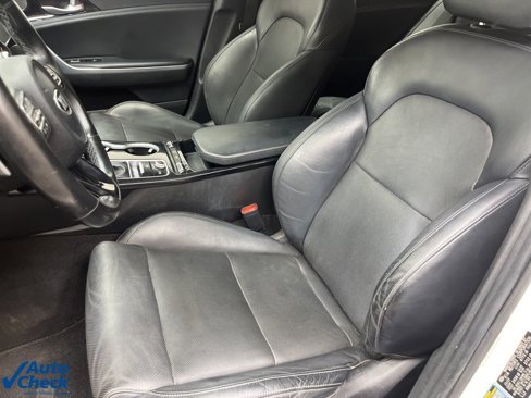 Used 2018 Kia Stinger Premium image 21