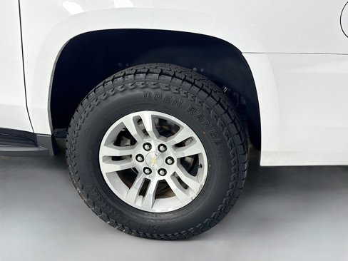 Used 2017 Chevrolet Suburban LT image 33