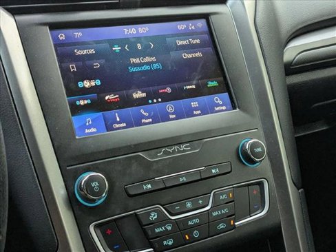 Used 2020 Ford Fusion SE image 14