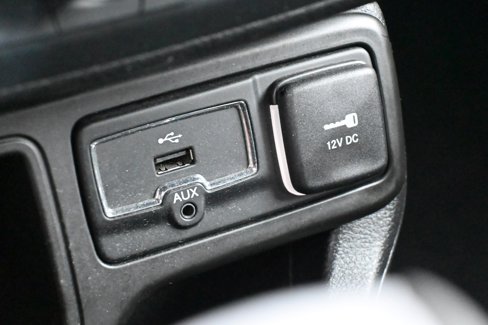 Used 2018 Jeep Renegade Latitude image 28