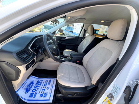 Used 2022 Ford Escape SE w/ Convenience Package image 10